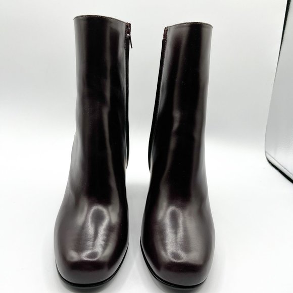 Valentino Garavani VLogo Heritage Leather VLogo-Heel Booties Made in Italy Sz 40 - Picture 2 of 14